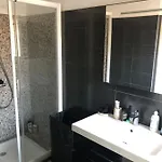 Bel Proche Chateau Laurens Apartamento