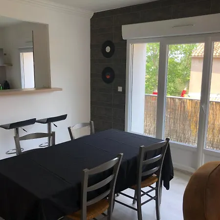 Bel Proche Chateau Laurens * Agde